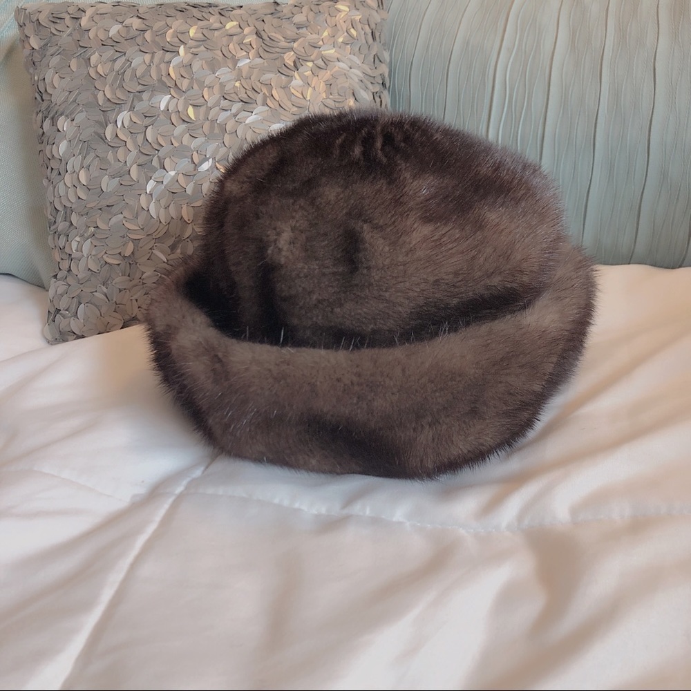 100% Authentic Vintage Saks 5th Avenue Mink Hat